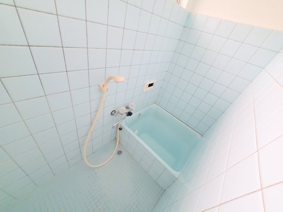 生駒市辻町のテラスの浴室