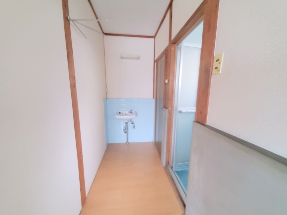 生駒市辻町のテラスの洗面所