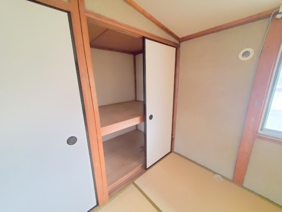 生駒市辻町のテラスの内装