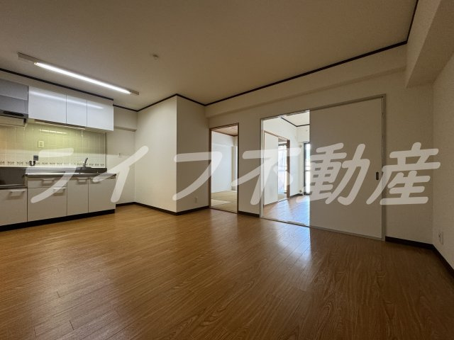 グランメールシマノの居間・リビング|ゆったりとした居間です