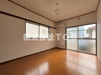 【居間・リビング】 | ビラ三枝