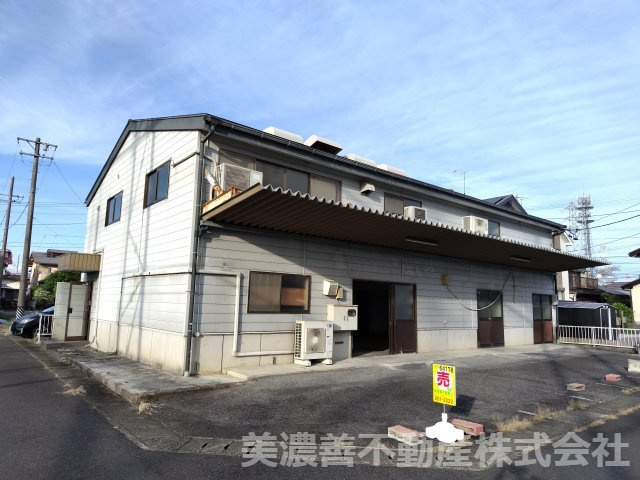 ６４１７８　本巣郡北方町北方倉庫の外観
