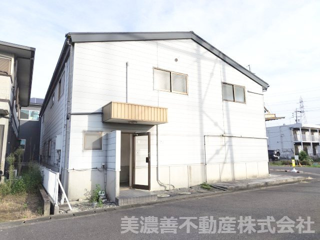 ６４１７８　本巣郡北方町北方倉庫の外観