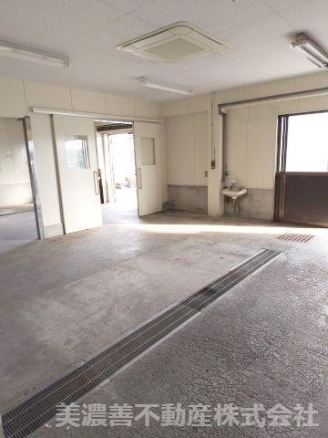 ６４１７８　本巣郡北方町北方倉庫のその他