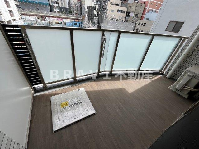 プレジオ松屋町　BRAVI不動産のバルコニー|【プレジオ松屋町】バルコニーからの眺めを楽しみながら食事をしませんか