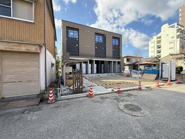 中之島荘の駐車場