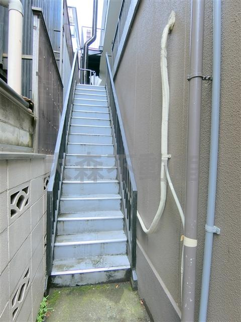メゾン平和島のその他共用部分|階段