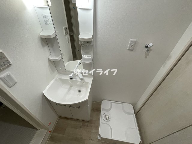 フジパレス城東東中浜Ⅲ番館の洗面所