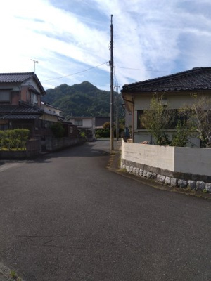【前面道路含む現地写真】 | 鳥取市河原町袋河原戸建て