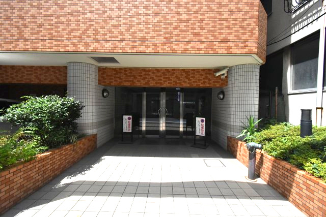 ライオンズマンション亀戸中央公園のエントランス