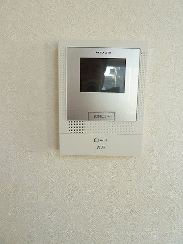 ニューライフ前原のセキュリティ|急な来客でもＴＶモニターホンで安心ですね