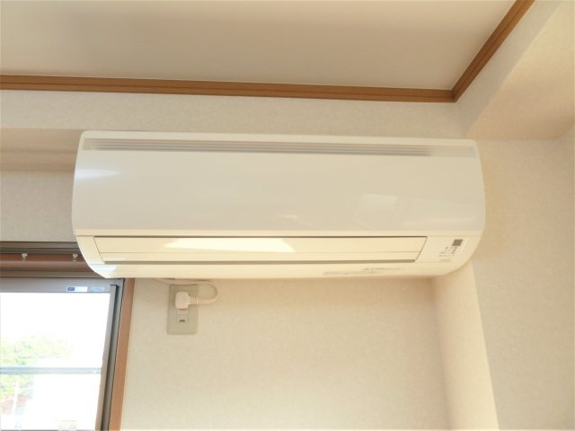 ニューライフ前原の設備|必需品ですねエアコン