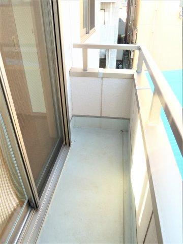 ニューライフ前原のバルコニー|日当たりの良いバルコニーですよ