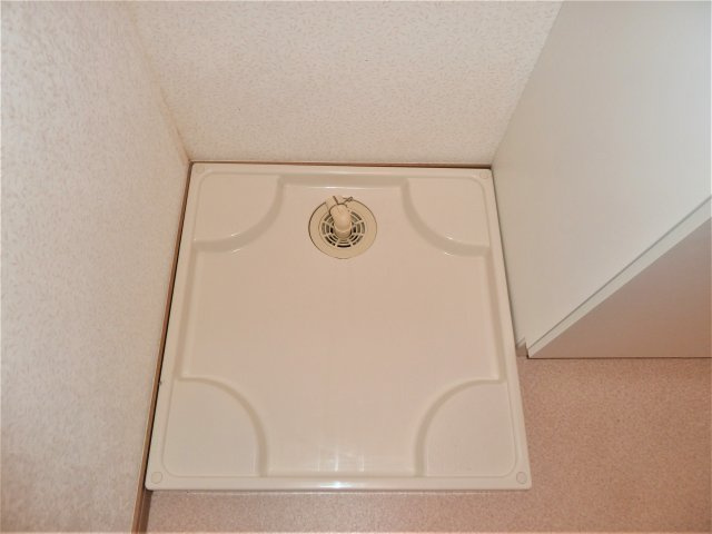 ニューライフ前原のその他|基本ですな室内洗濯機置き場