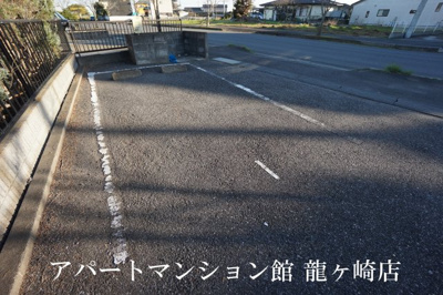 【駐車場】 | グランシャリオ