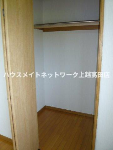 グリーンヒルズＢの収納|クローゼット
