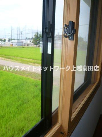 グリーンヒルズＢの設備|二重サッシ