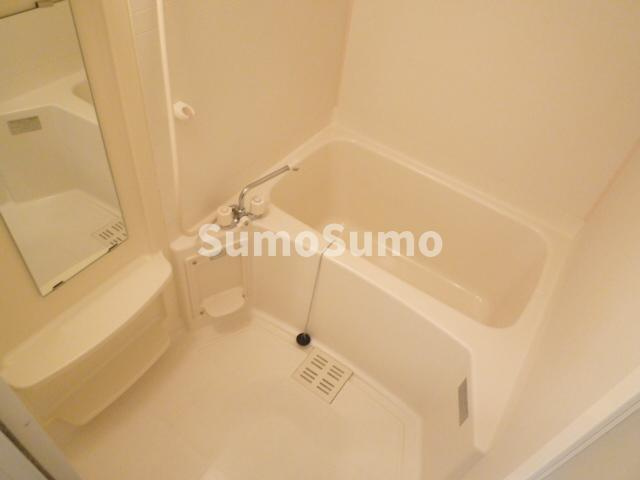 神戸市中央区雲井通４丁目の賃貸マンションの浴室