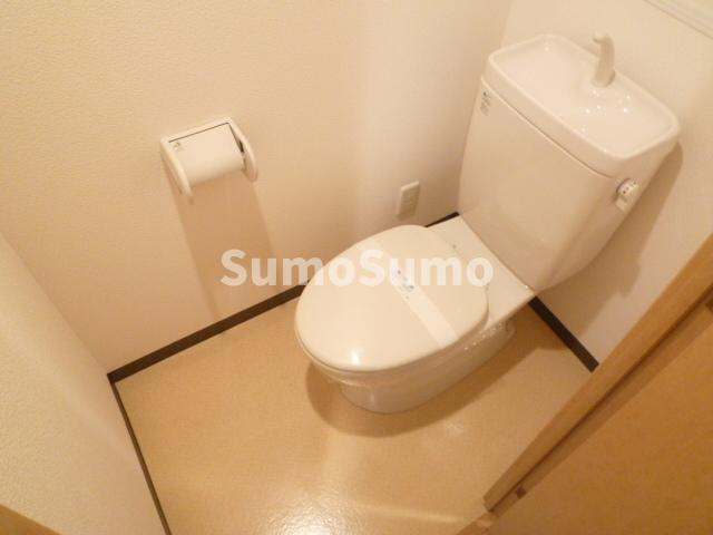 神戸市中央区雲井通４丁目の賃貸マンションのトイレ