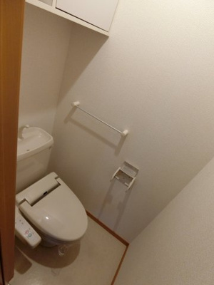 【トイレ】 | カレント・ベルデ | 104の画像（間取反転タイプ：イメージ）