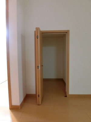 【収納】 | カレント・ベルデ | 104の画像（間取反転タイプ：イメージ）