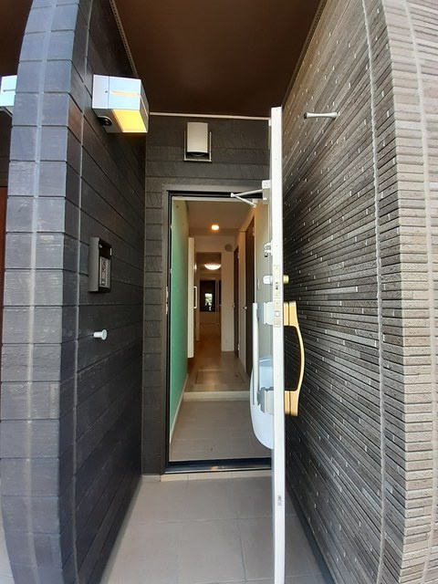 マリオ葛島　Ｂの玄関|玄関