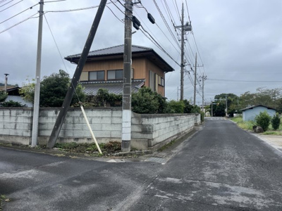 【前面道路含む現地写真】 | 桜川市大曽根7LDK中古住宅