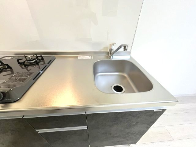 ジーメゾン寝屋川秦町ルシェールのキッチン
