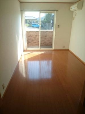 【居間・リビング】 | ロイヤルサンコウⅡ