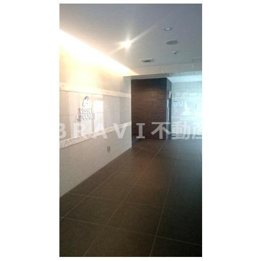 アドバンス難波ウインズ　BRAVI不動産のロビー|【アドバンス難波ウインズ】落ち着いたロビーです