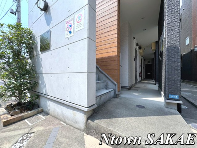 【エントランス】 | N’sタウン本陣 | ゆとりのあるエントランスです