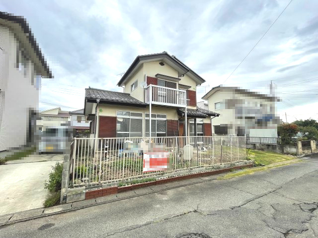 佐波郡玉村町大字藤川　中古680の前面道路含む現地写真