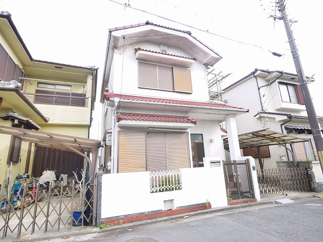 今国府町貸家の外観