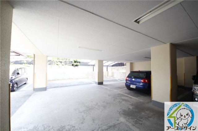 ら・カーサ太寺の駐車場