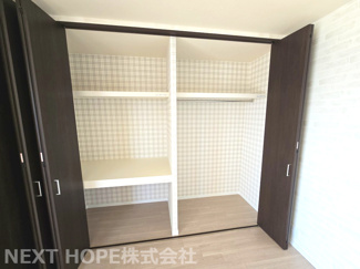 【収納】 | レスタージュ伊丹サーフアライブ | 洋室4.5帖のクローゼットです♪たくさんの収納ができます！！