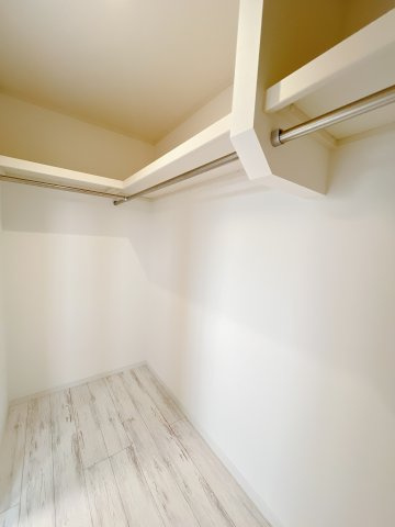 【中古戸建】前橋市上泉町の収納|■WIC（ウォークインクローゼット）