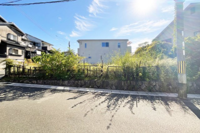 【前面道路含む現地写真】 | 宇治市木幡南端　土地 | 「どれくらいの建物が建つの」「建物価格はどれくらい？」お客様の知りたいをハウスアドバイザーがお応えします。