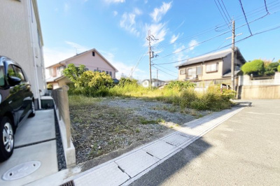 【前面道路含む現地写真】 | 宇治市木幡南端　土地 | 土地《71.53坪》！角地につき開放的で陽当り・風通し良好（＾◇＾）