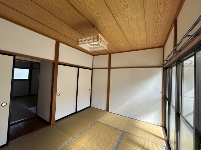 コーポオーシャンの和室