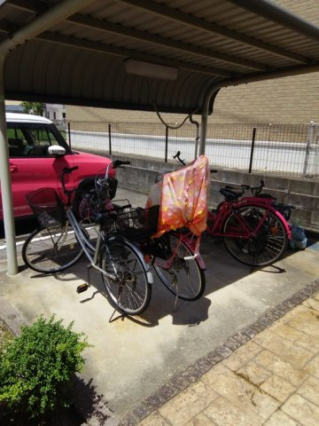 ハレアカラ　Ｂ棟のその他共用部分|駐輪場に自転車も停められます☆