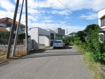 【前面道路含む現地写真】 | 上広谷ガレージ付戸建