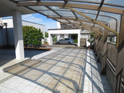 【駐車場】 | 上広谷ガレージ付戸建