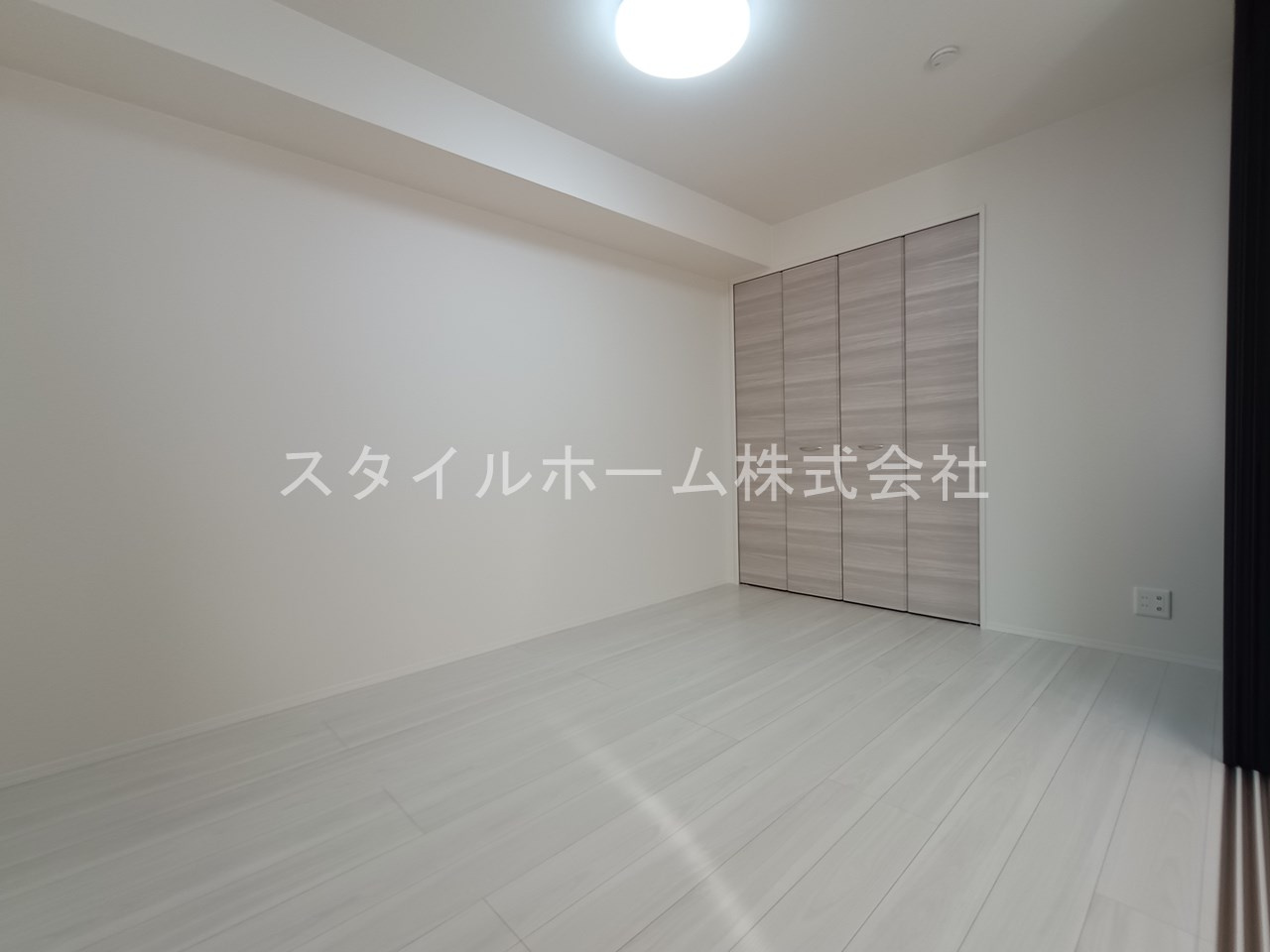 D-square東橋良の洋室