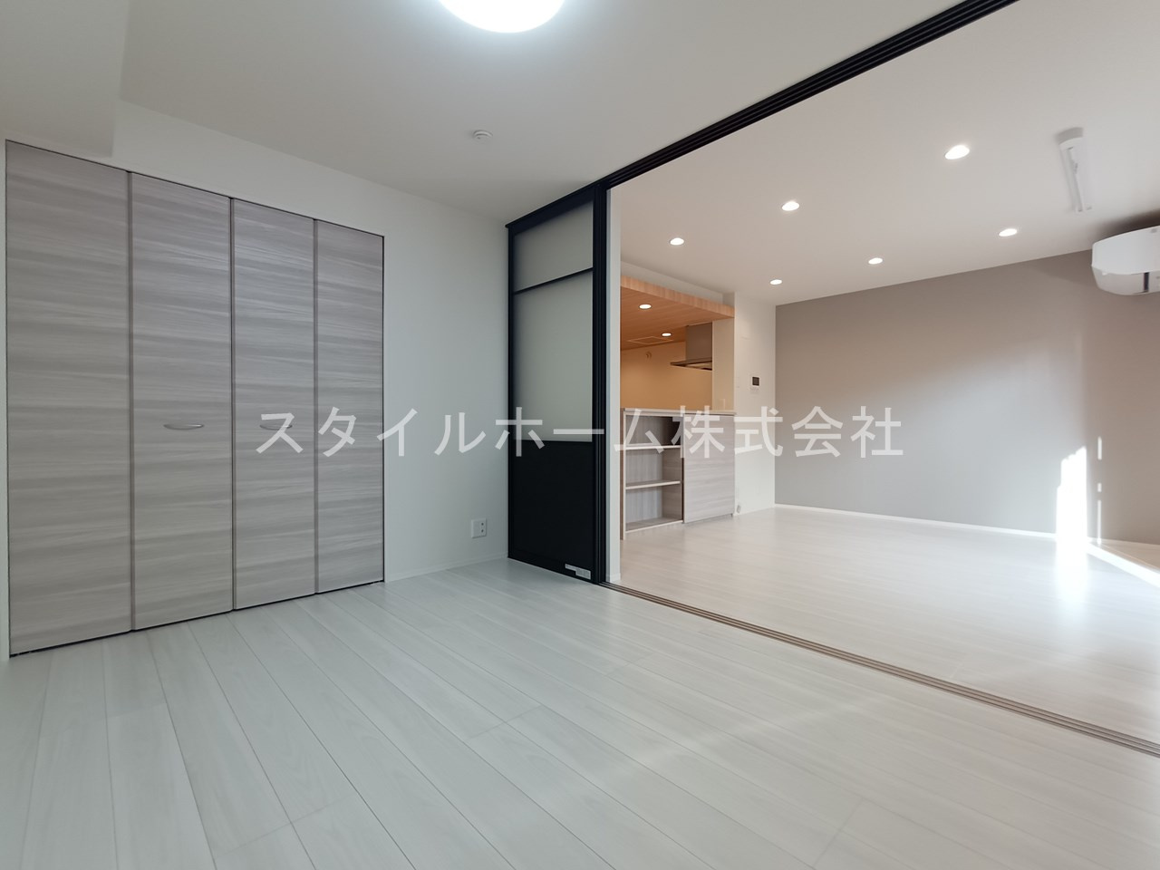 D-square東橋良の洋室