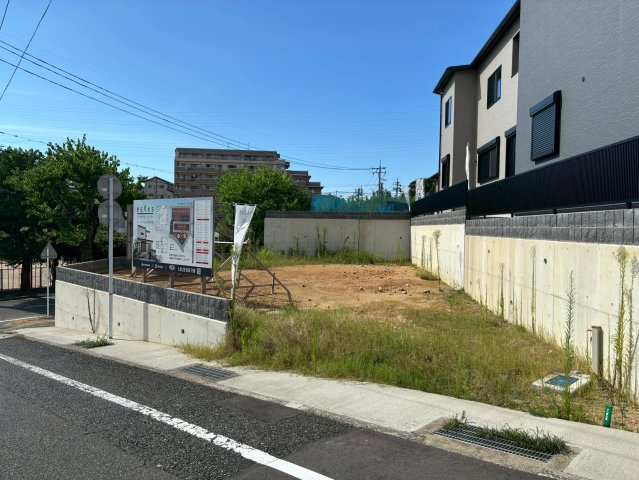 PEAKS山の田中央