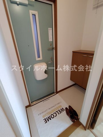 アルファヴィレッジえじまＡの玄関|別部屋写真です。