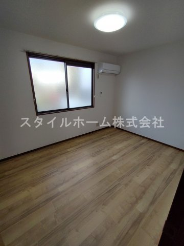 アルファヴィレッジえじまＡの寝室|別部屋写真です。