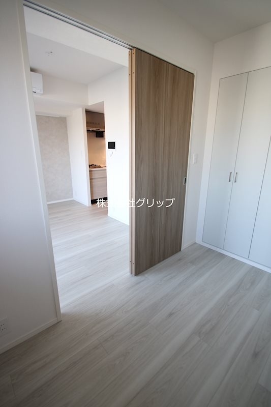 パークアクシス横浜阪東橋の居間・リビング