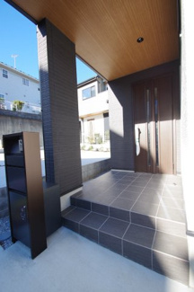 【エントランス】