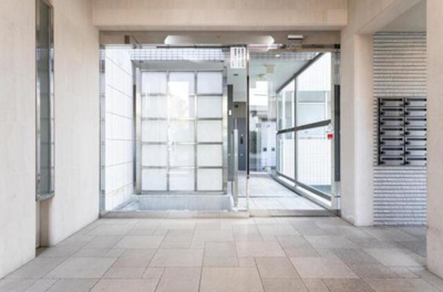 【ロビー】 | レヴィーガ板橋徳丸 | オートロック完備で女性の方も安心です